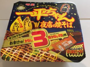 一平ちゃん 夜店の焼そば大盛おまけの3倍からしマヨ付き(明星食品)